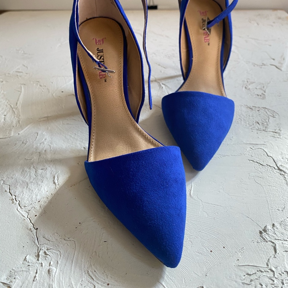 JustFab Cobalt Blue suede heels with ankle strap, NEW, US 7, heel 4”